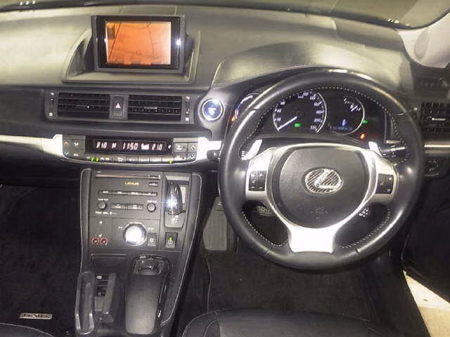 LEXUS CT200H