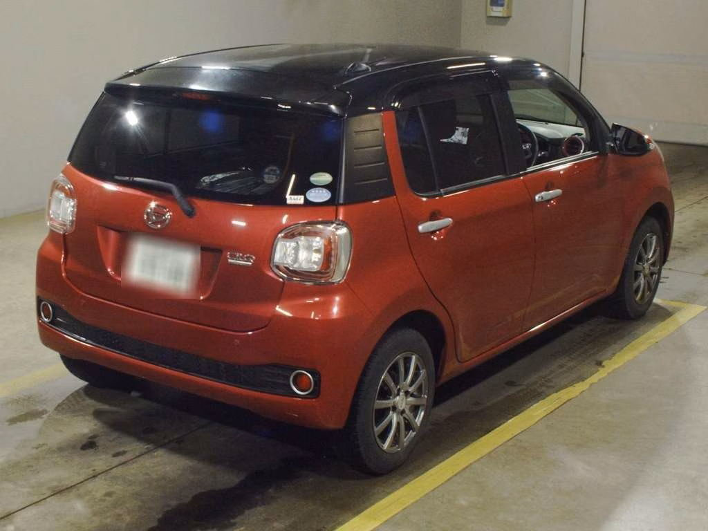 DAIHATSU BOON