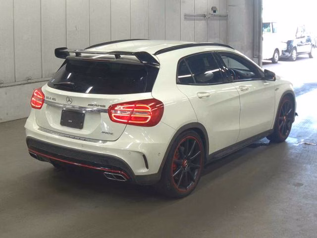 MERCEDES-BENZ GLA-CLASS