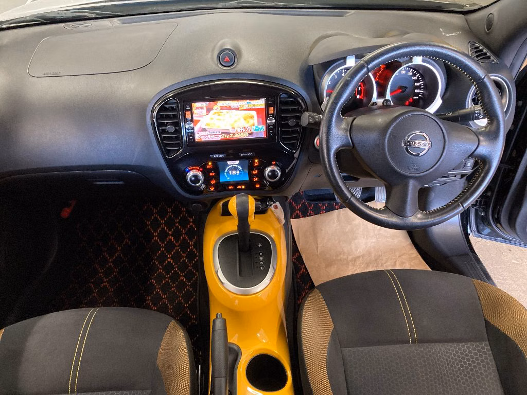 NISSAN JUKE