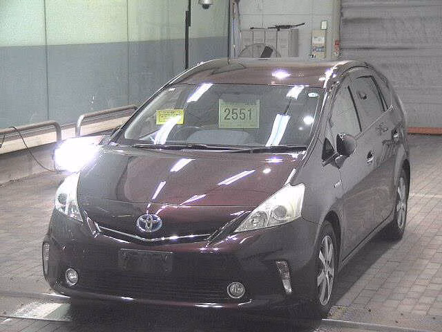 TOYOTA PRIUS ALPHA
