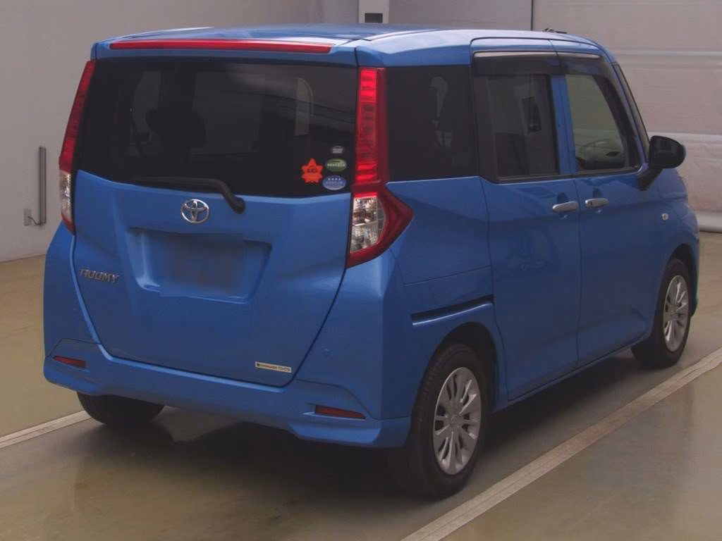 TOYOTA ROOMY