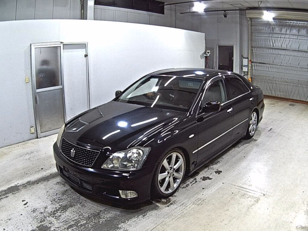 TOYOTA CROWN