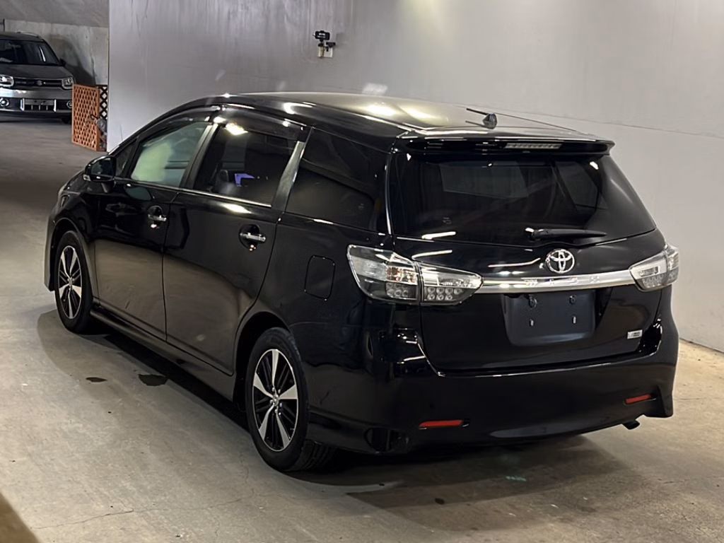 TOYOTA WISH