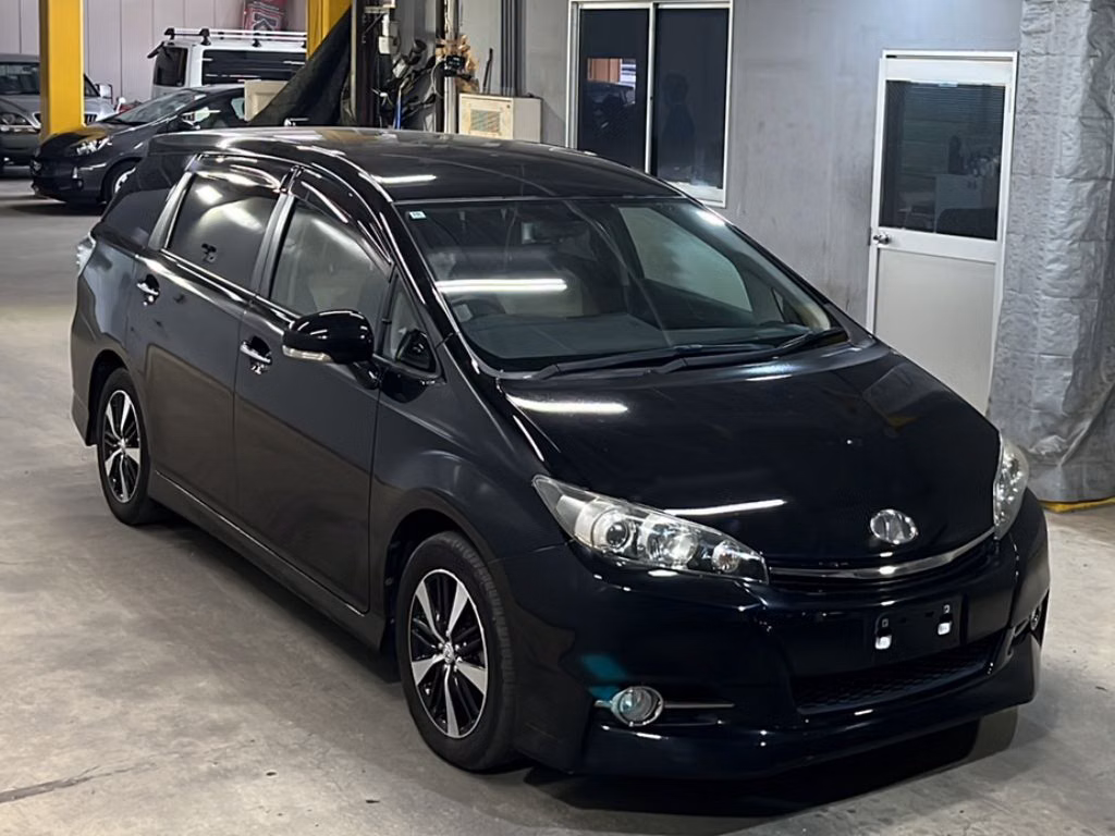 TOYOTA WISH