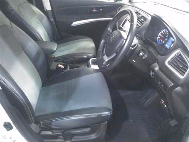 SUZUKI SX4