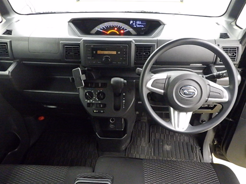 DAIHATSU WAKE