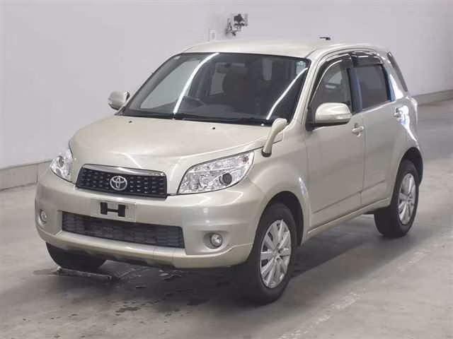 TOYOTA RUSH