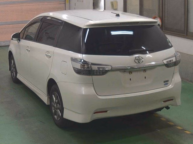 TOYOTA WISH