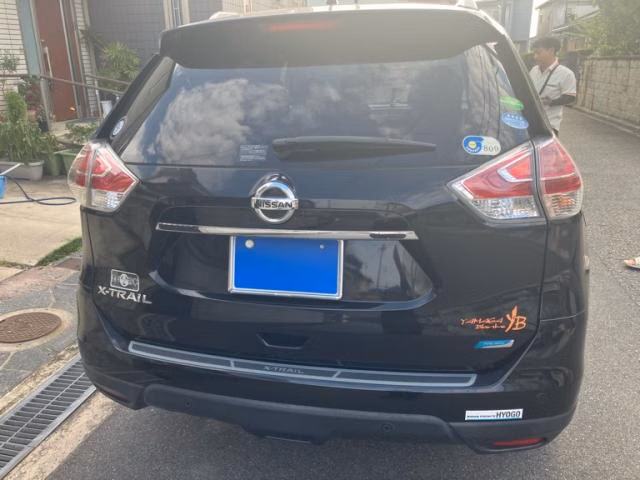 NISSAN X-TRAIL