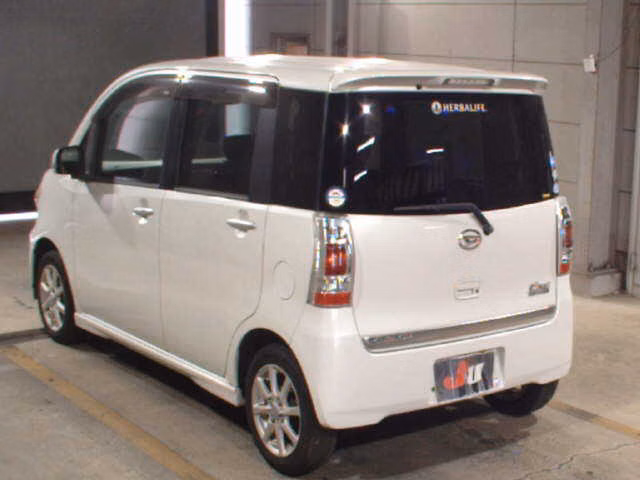 DAIHATSU TANTO EXE