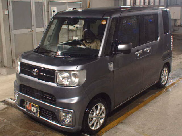TOYOTA PIXIS MEGA
