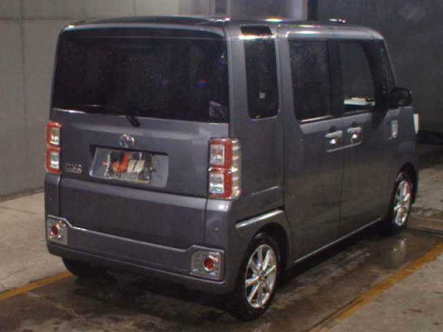 TOYOTA PIXIS MEGA