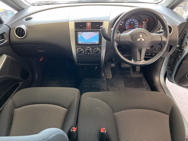 MITSUBISHI COLT PLUS