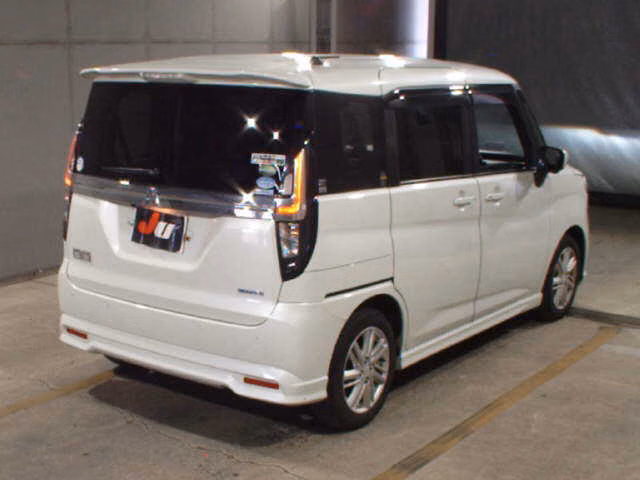 MITSUBISHI DELICA D:2