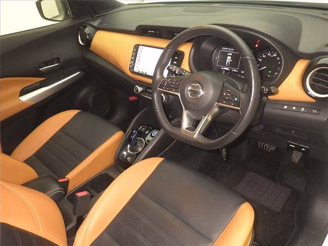 NISSAN KICKS