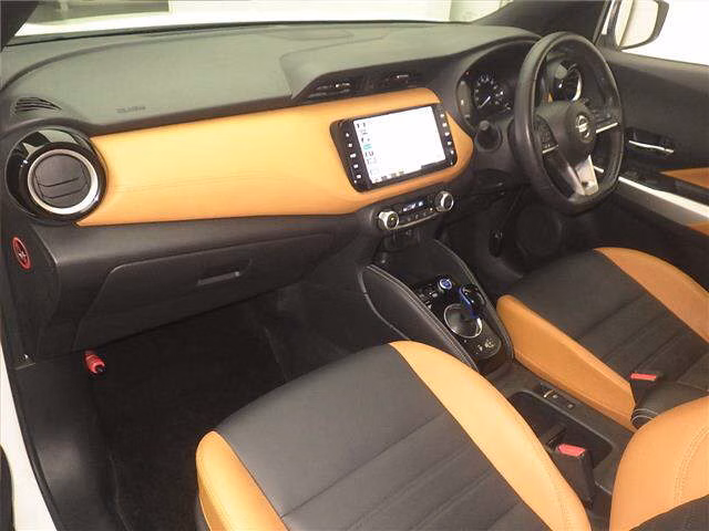 NISSAN KICKS