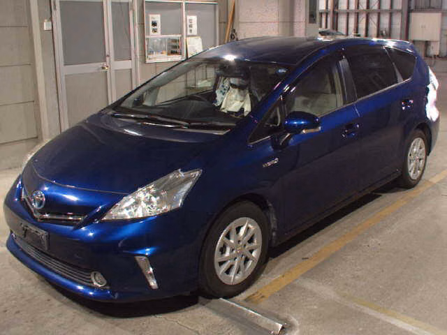 TOYOTA PRIUS ALPHA