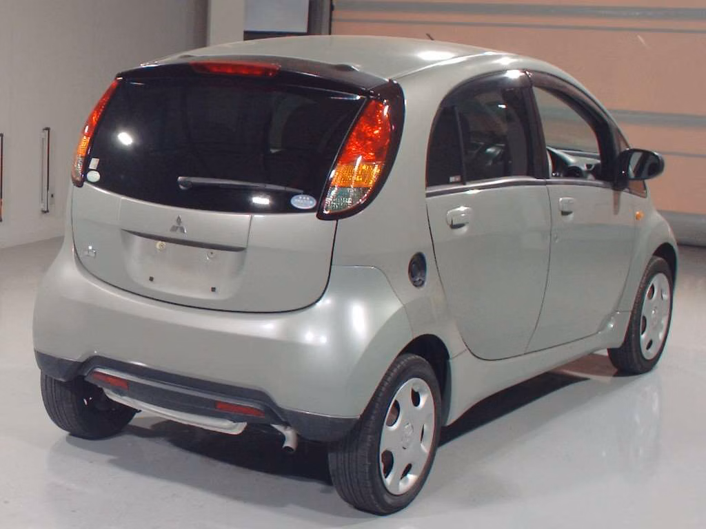 MITSUBISHI I