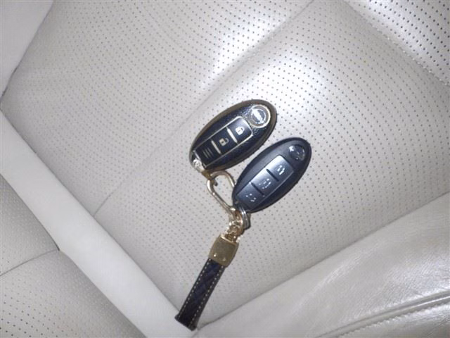 NISSAN FUGA