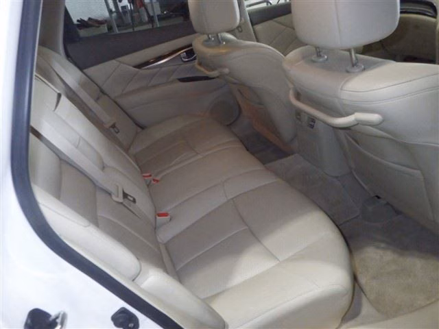 NISSAN FUGA