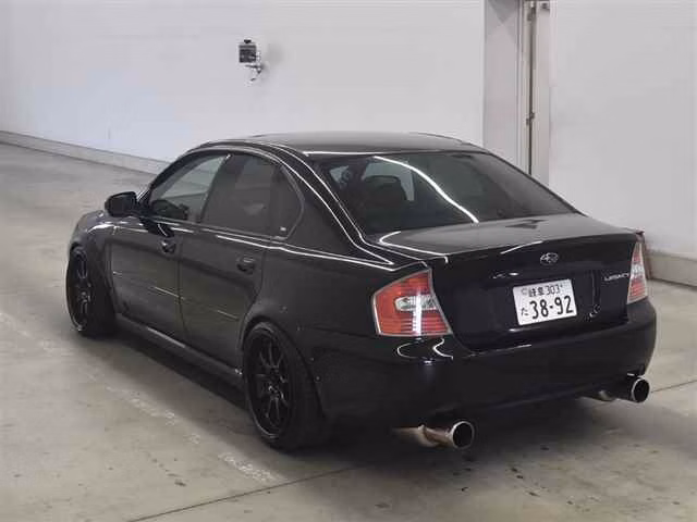 SUBARU LEGACY B4