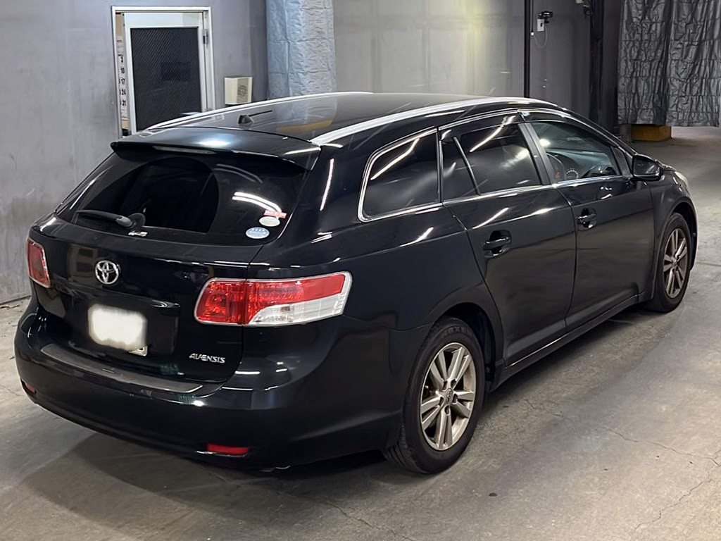 TOYOTA AVENSIS