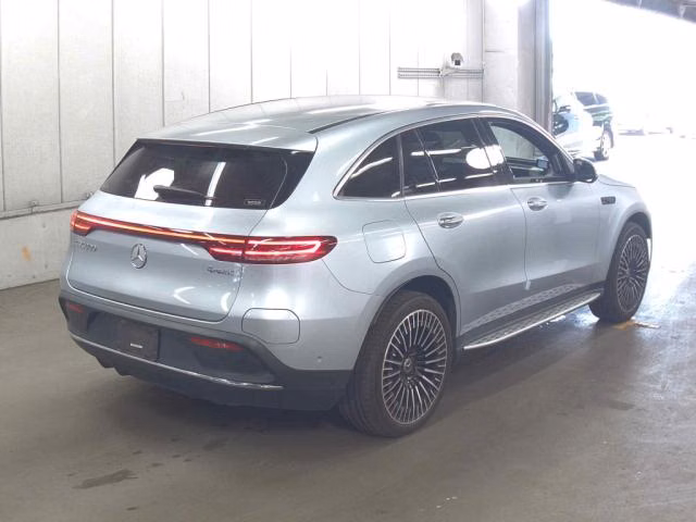 MERCEDES-BENZ EQC
