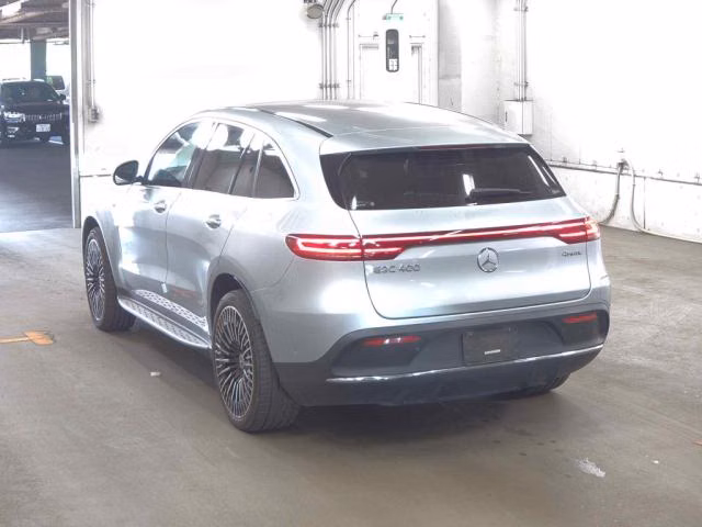MERCEDES-BENZ EQC