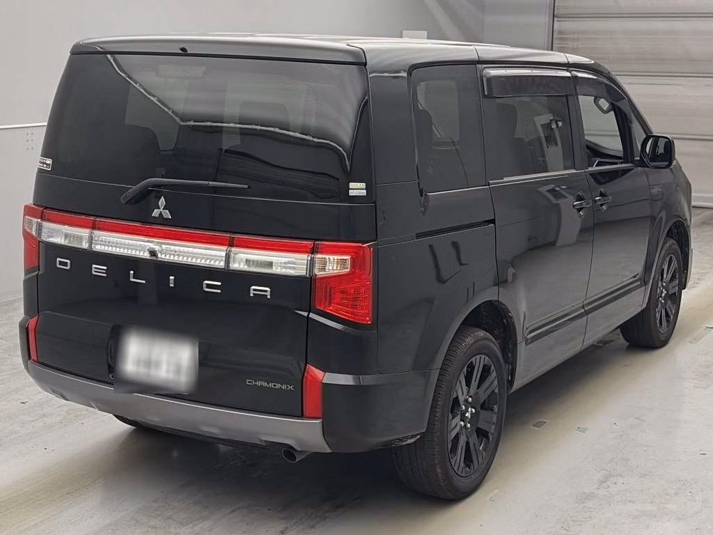 MITSUBISHI DELICA D:5
