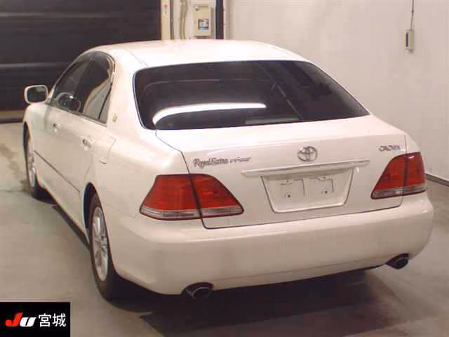 TOYOTA CROWN