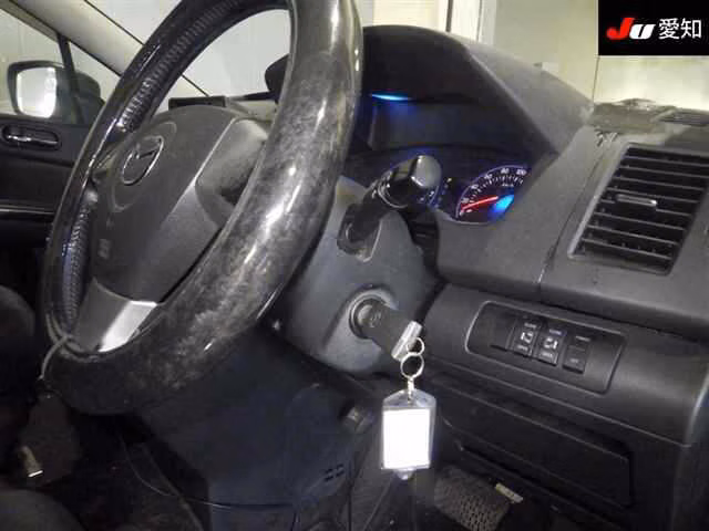 MAZDA MPV