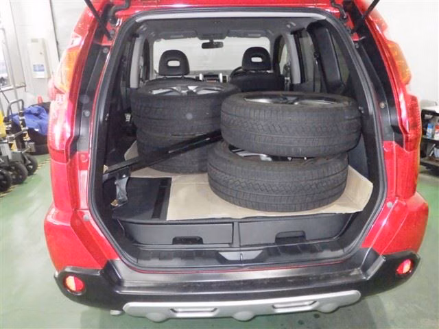 NISSAN X-TRAIL