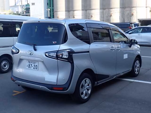 TOYOTA SIENTA