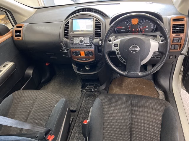 NISSAN LAFESTA