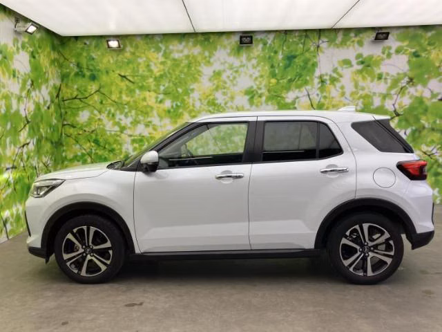 DAIHATSU ROCKY