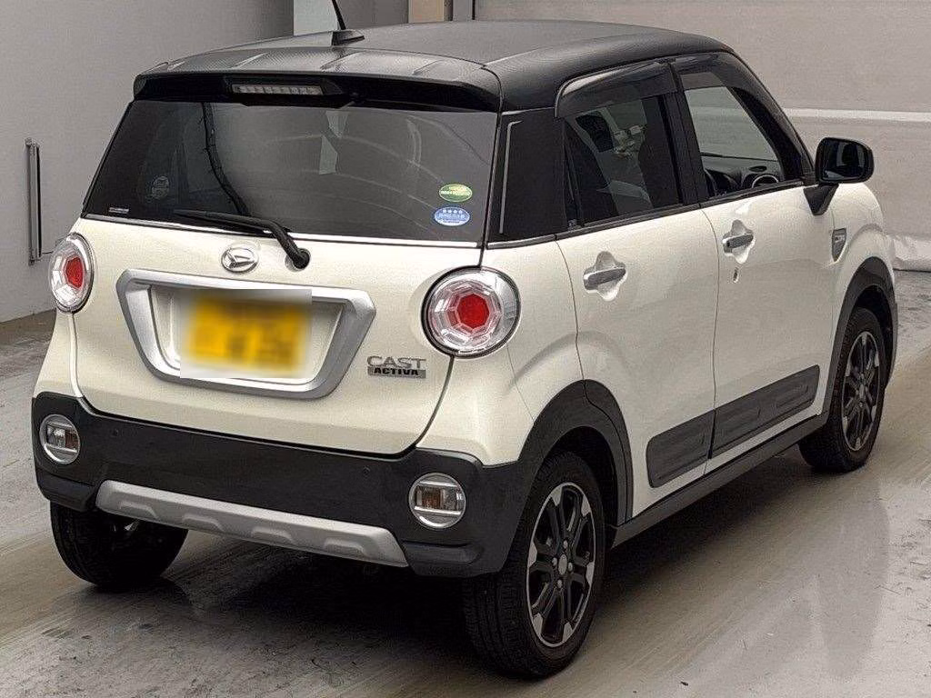 DAIHATSU CAST