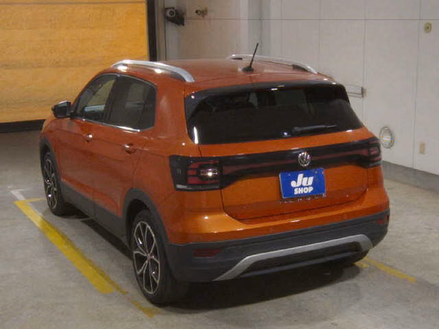 VOLKSWAGEN T-CROSS