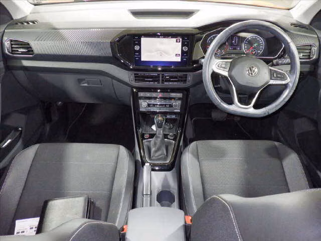 VOLKSWAGEN T-CROSS