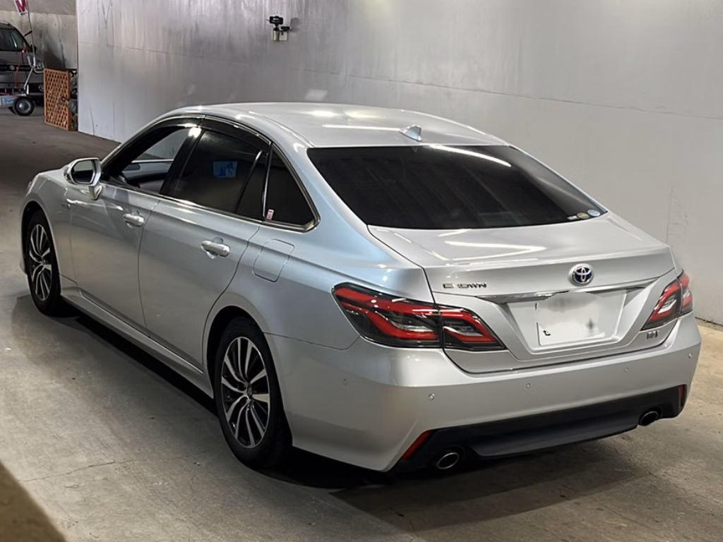 TOYOTA CROWN