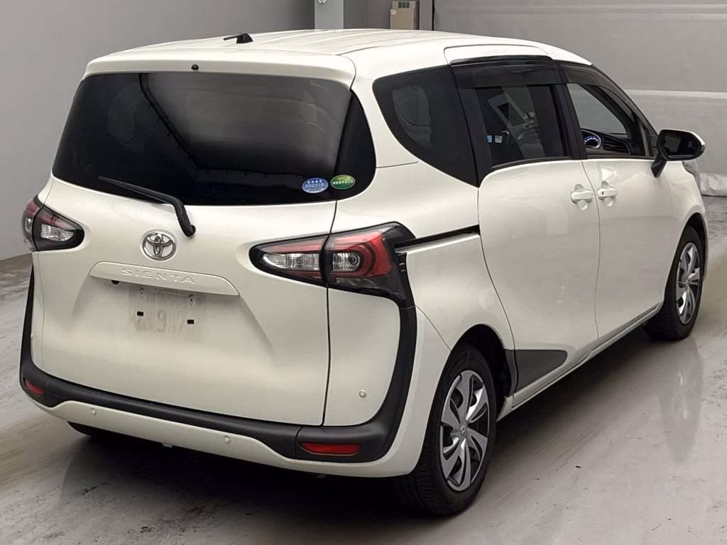 TOYOTA SIENTA