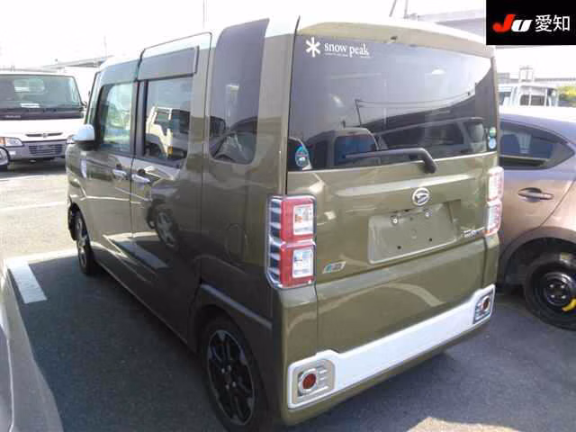 DAIHATSU WAKE