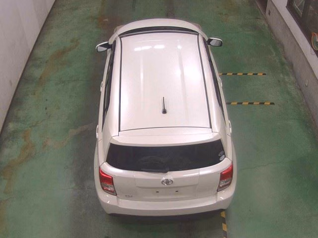 TOYOTA IST