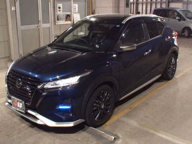 NISSAN KICKS