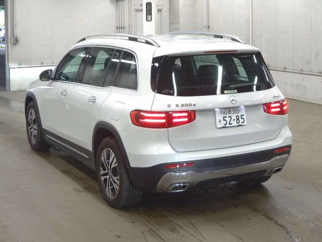 MERCEDES-BENZ GLB-CLASS