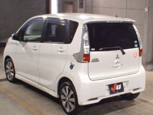 MITSUBISHI EK CUSTOM
