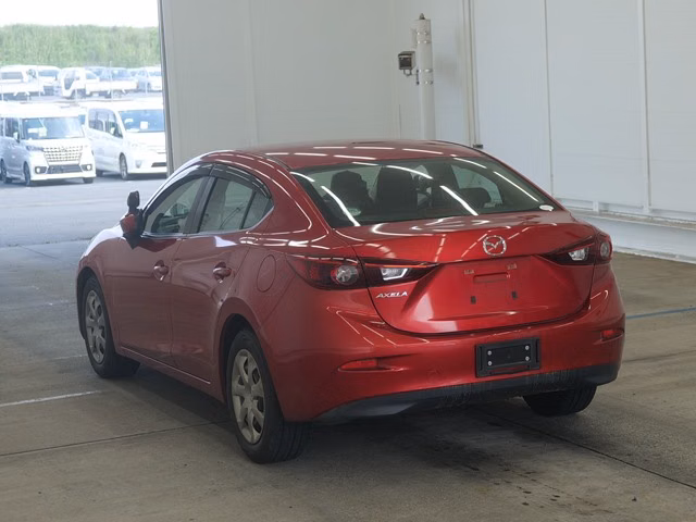 MAZDA AXELA