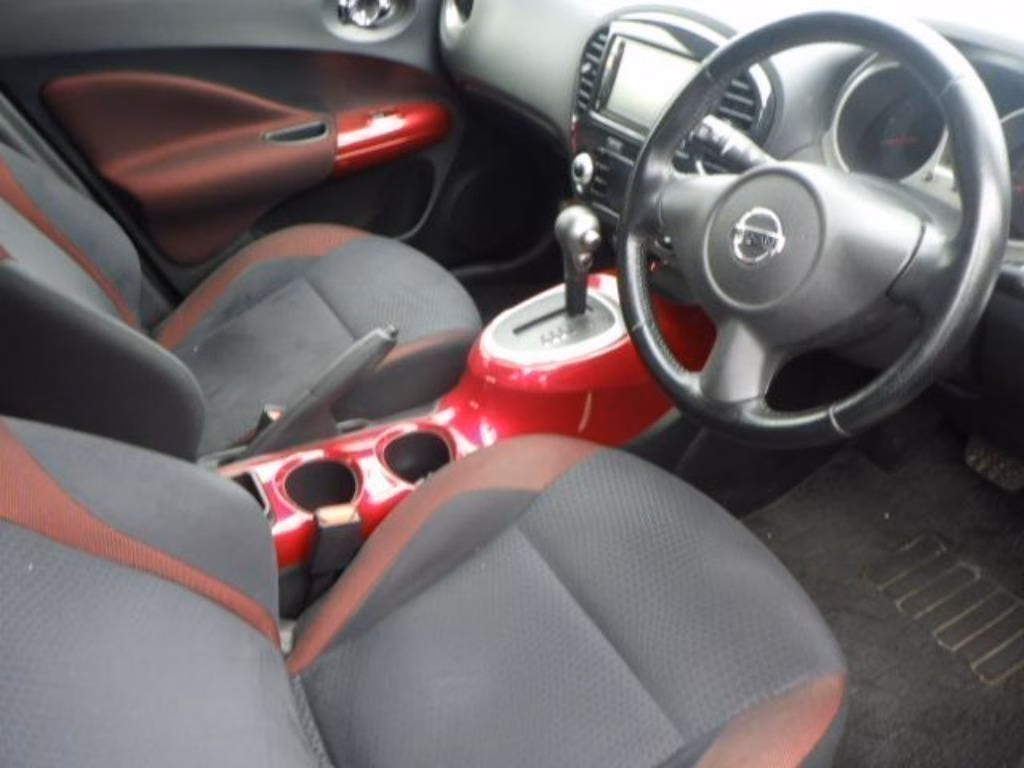 NISSAN JUKE