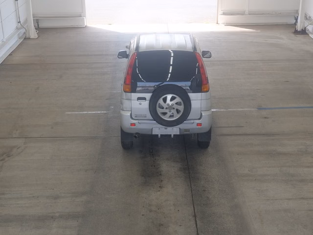DAIHATSU TERIOS KID