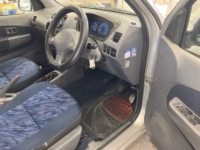 DAIHATSU TERIOS KID